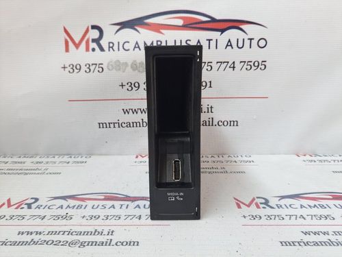 Presa AUX/USB VOLKSWAGEN Golf 7 Berlina (12>)