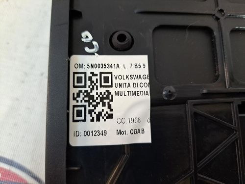 Presa AUX/USB VOLKSWAGEN Eos Serie (1F7) (06>10)