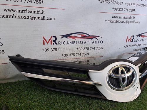 Griglia Anteriore TOYOTA Yaris Serie (17>)
