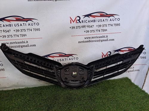 Griglia Anteriore TOYOTA Yaris Serie (17>)