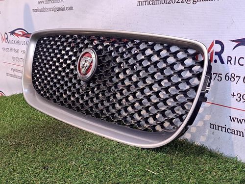 Griglia Anteriore JAGUAR XE Serie (X760) (15>)