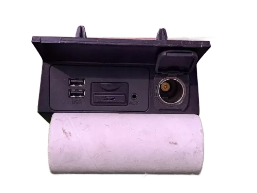 Presa AUX/USB MAZDA 3 Serie (13>)