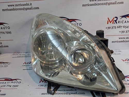 Faro anteriore Destro TOYOTA Corolla Verso 2° Serie