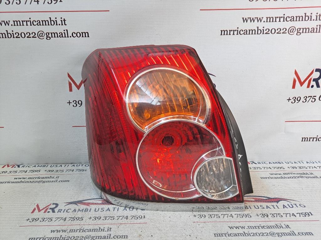 Stop fanale Posteriore Sinistro TOYOTA Avensis Berlina 2° Serie