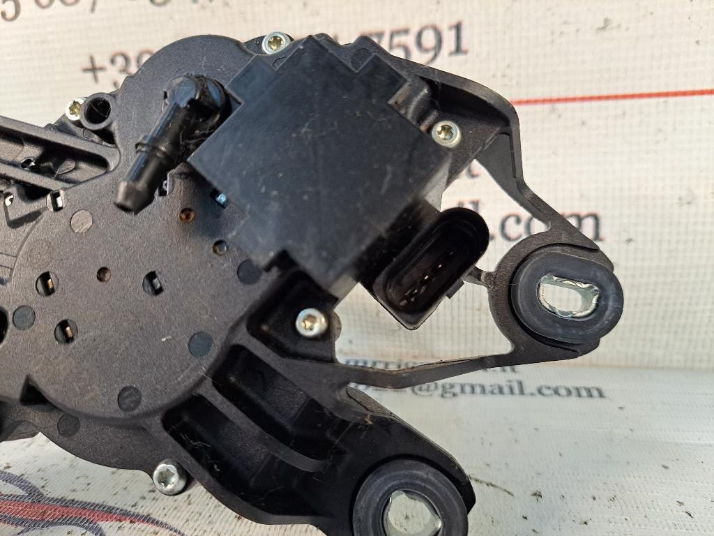 Motorino Tergilunotto posteriore VOLKSWAGEN Golf 5 Berlina (03>08)