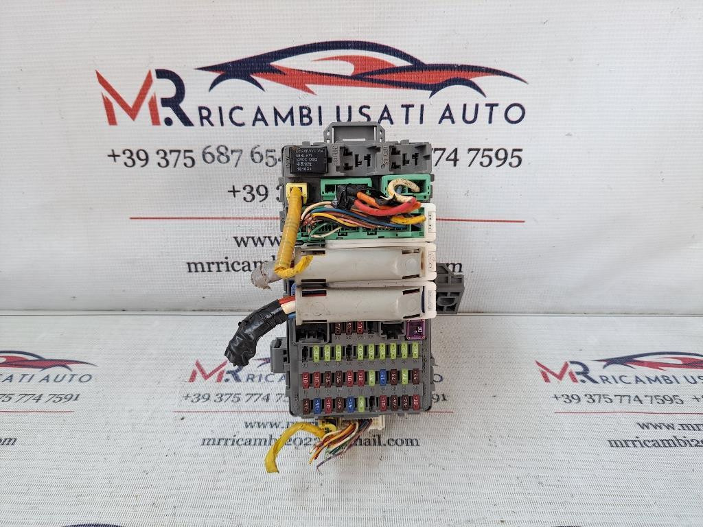 box contenitore porta fusibili HONDA CR-V 4° Serie (07>12)