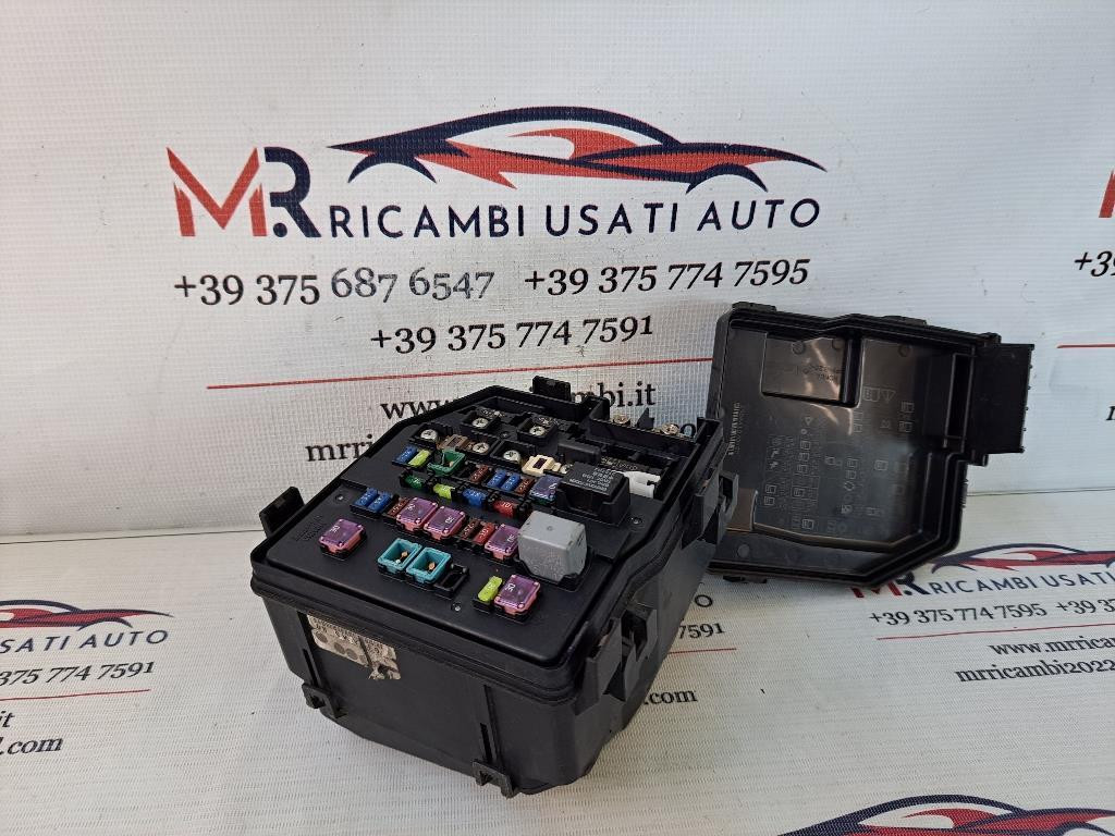 box contenitore porta fusibili HONDA CR-V (12>)