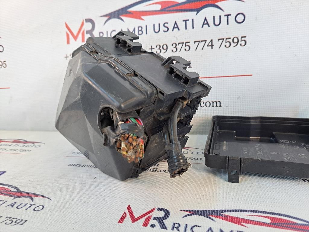 box contenitore porta fusibili HONDA CR-V (12>)