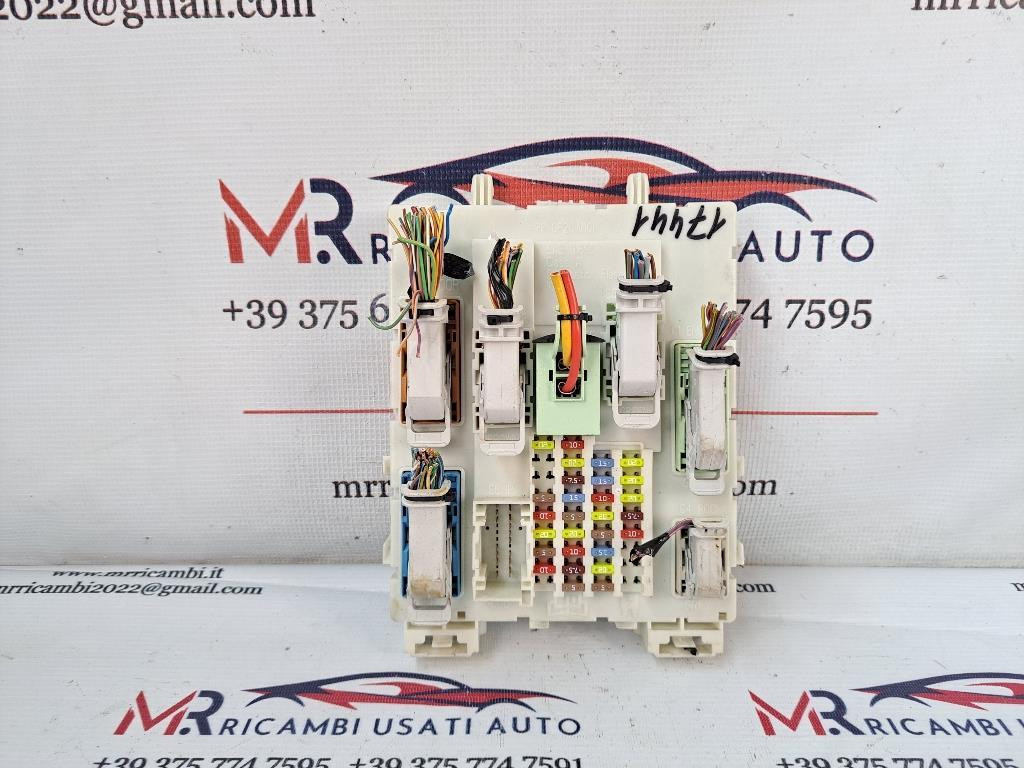 box contenitore porta fusibili FORD Focus Berlina 5° Serie