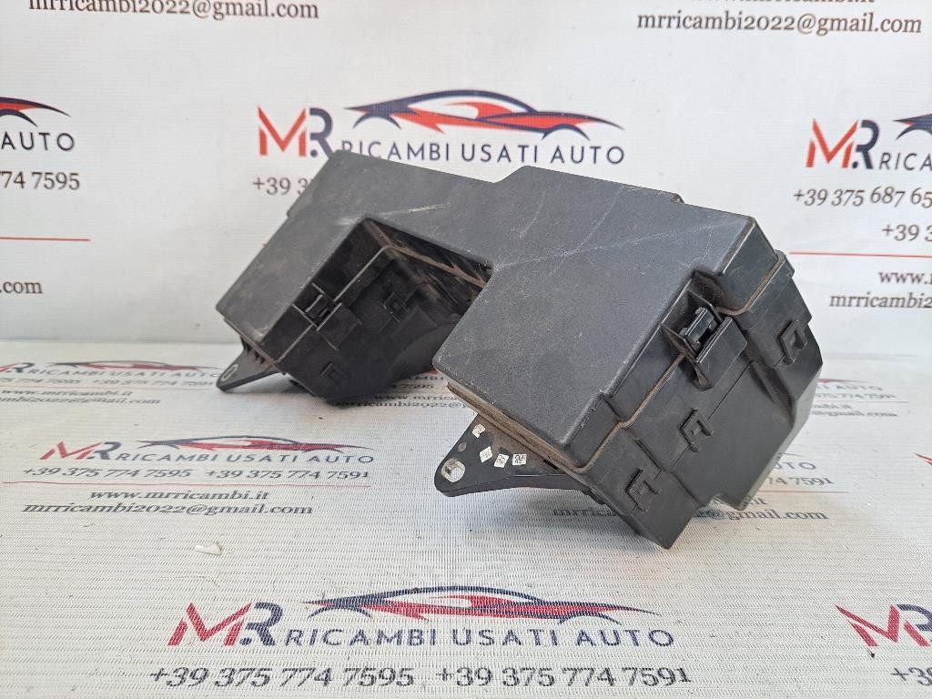 box contenitore porta fusibili JAGUAR XF Serie (08>11)