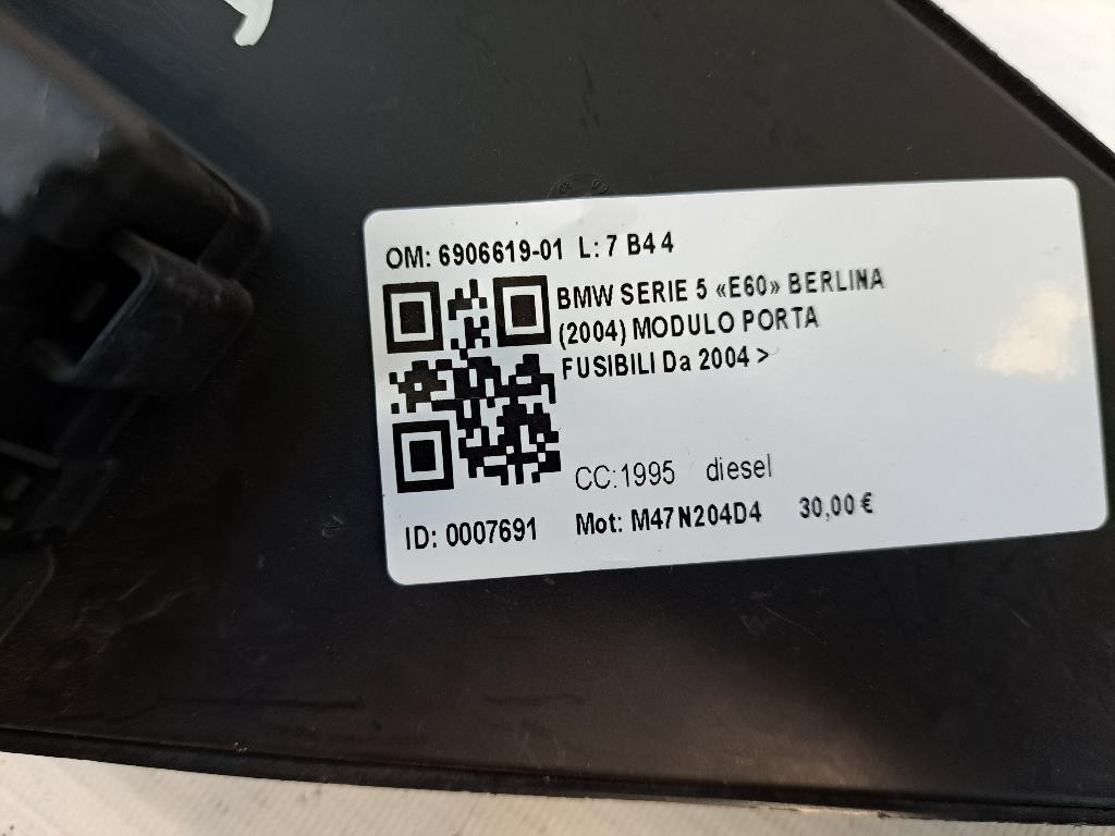 box contenitore porta fusibili BMW Serie 5 E60