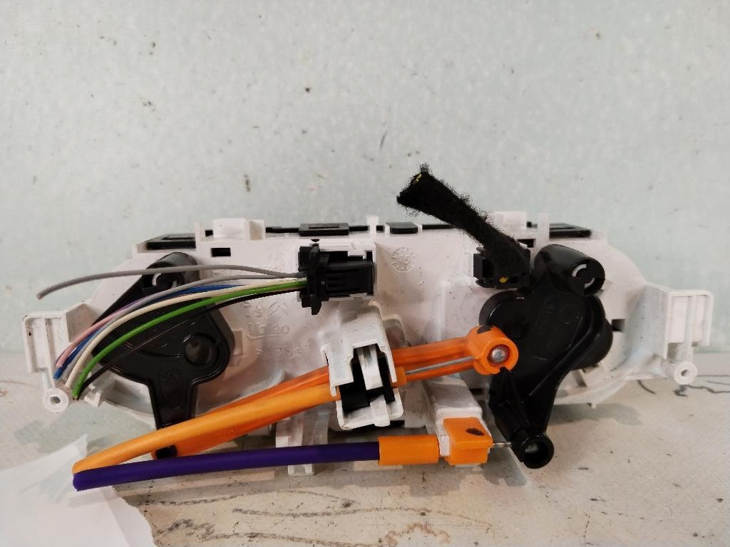 Comandi Clima PEUGEOT 208 Serie (12>19)