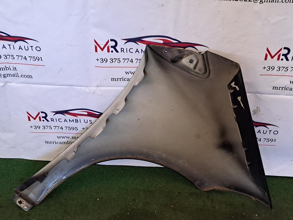 Parafango Anteriore Sinistro MERCEDES Classe A W169 3° Serie