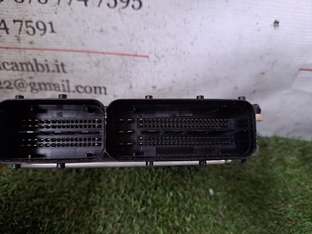 Centralina ECU AUDI A4 Avant (8K5) (08>15)