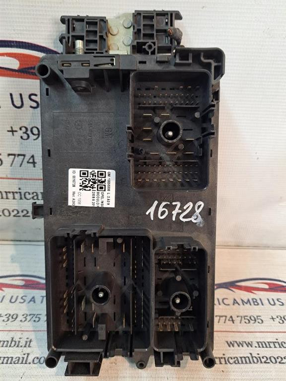 box contenitore porta fusibili OPEL Insignia Berlina