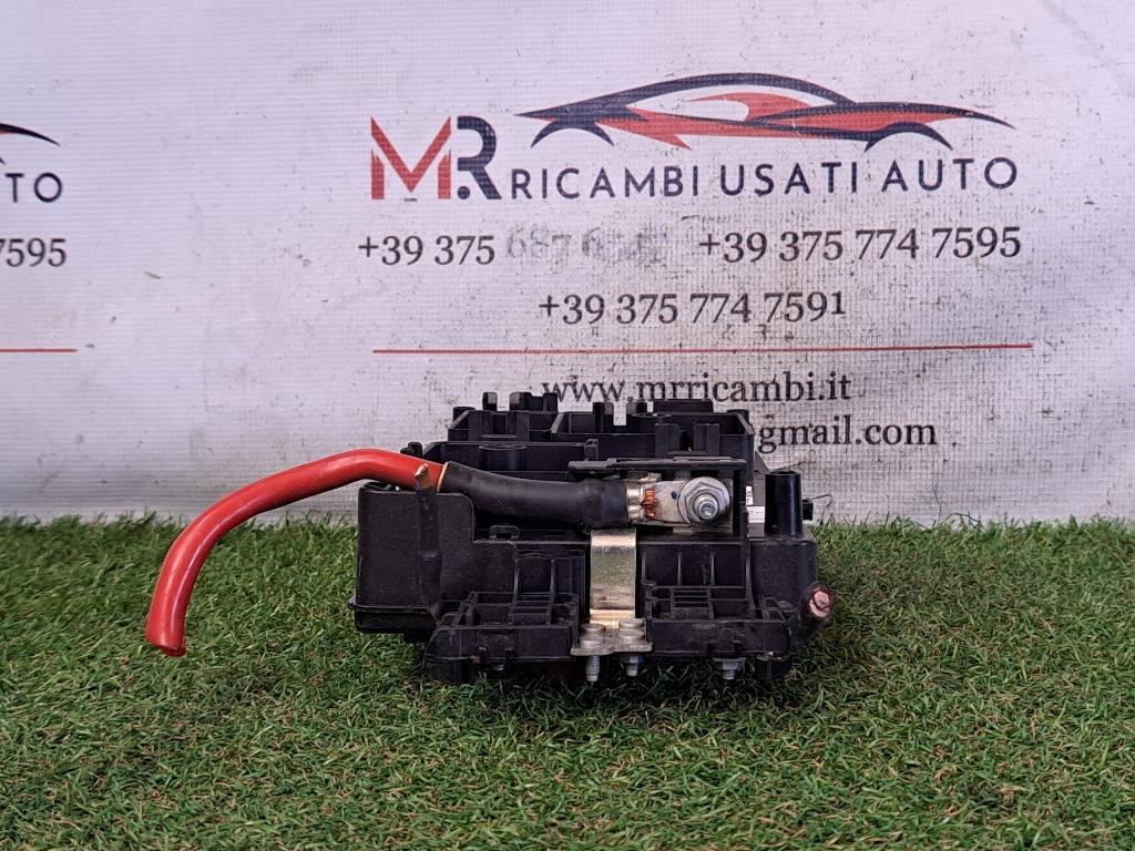 box contenitore porta fusibili OPEL Insignia Berlina
