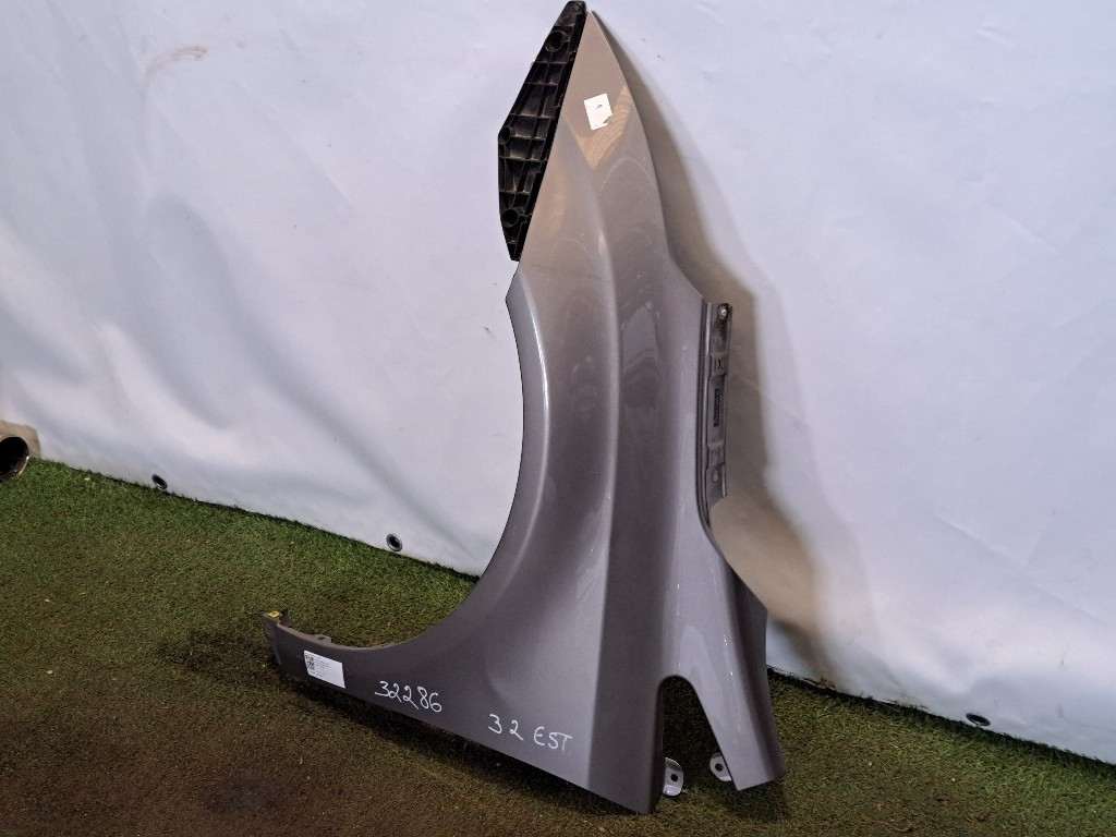 Parafango Anteriore Sinistro TOYOTA Avensis Berlina 3° Serie