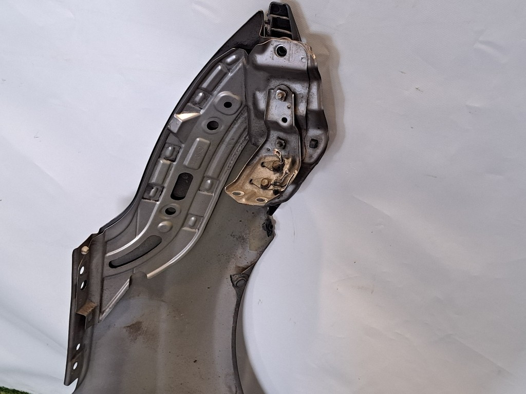 Parafango Anteriore Sinistro TOYOTA Avensis Berlina 3° Serie