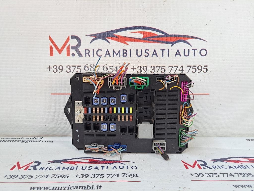 box contenitore porta fusibili JAGUAR XF Serie (08>11)