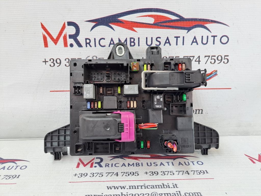 box contenitore porta fusibili OPEL Astra J