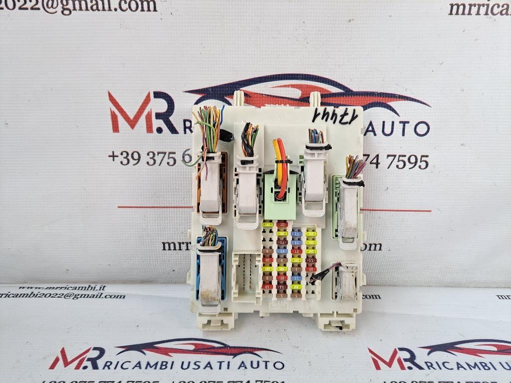 box contenitore porta fusibili FORD Focus Berlina 5° Serie