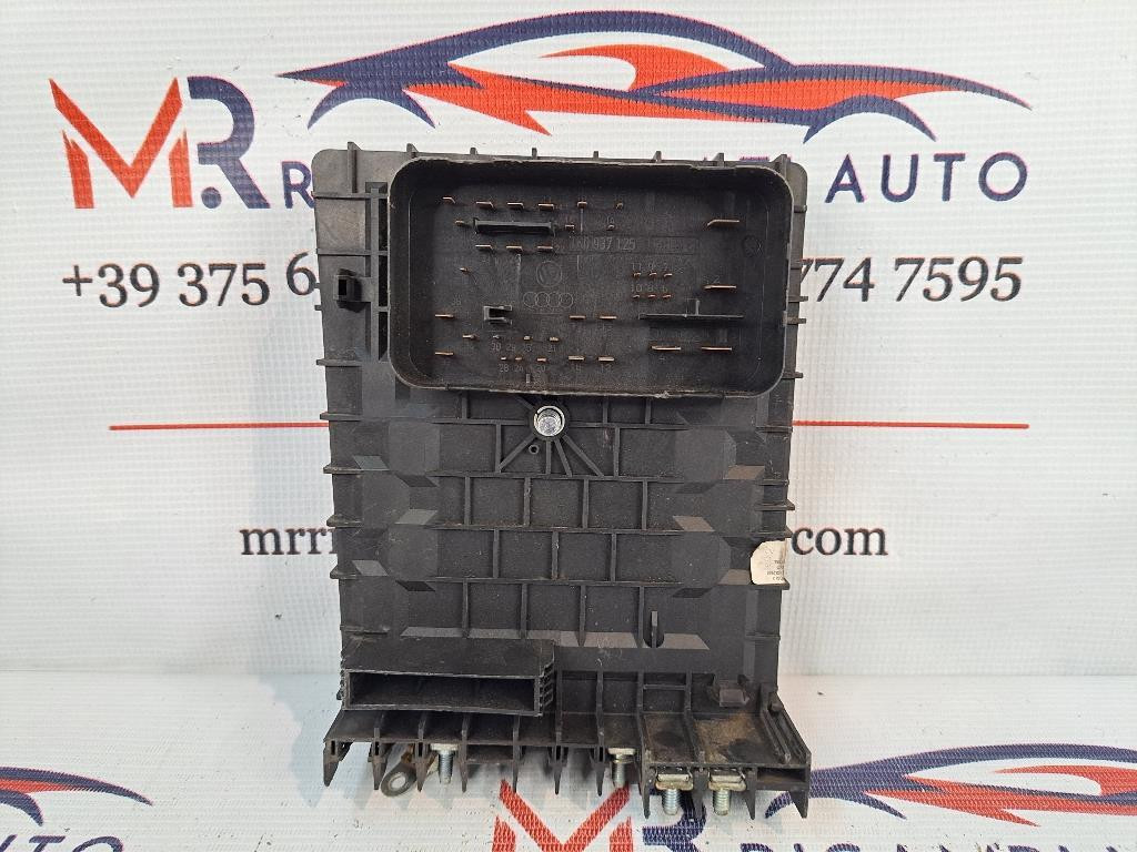 box contenitore porta fusibili VOLKSWAGEN Golf 5 Berlina (03>08)