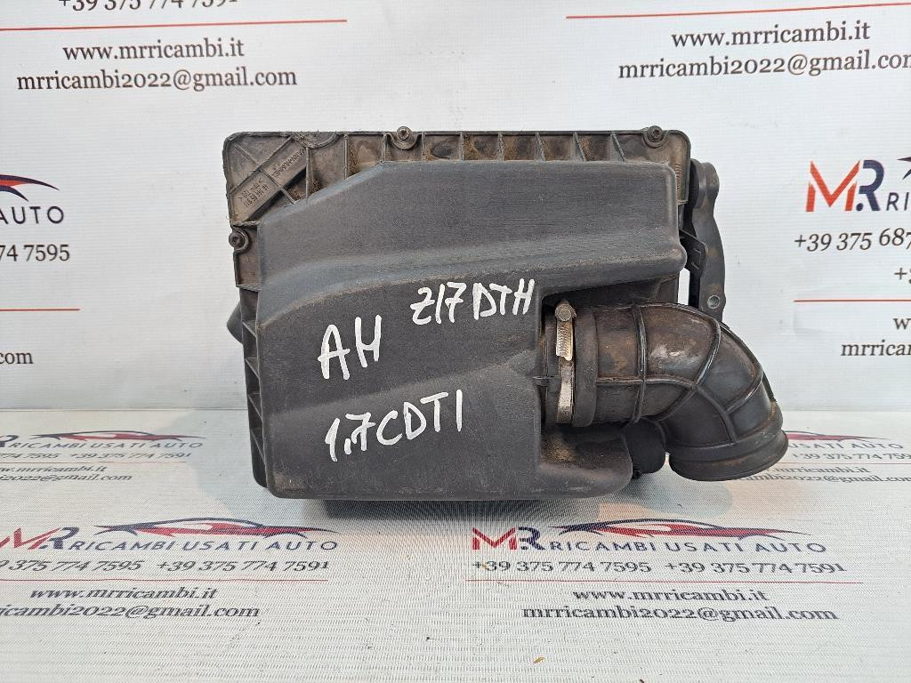 box contenitore porta fusibili OPEL Astra H Berlina