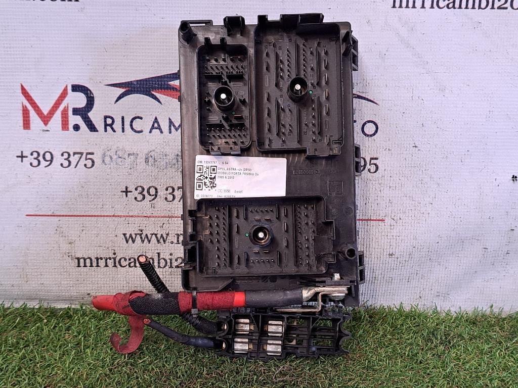 box contenitore porta fusibili OPEL Astra J